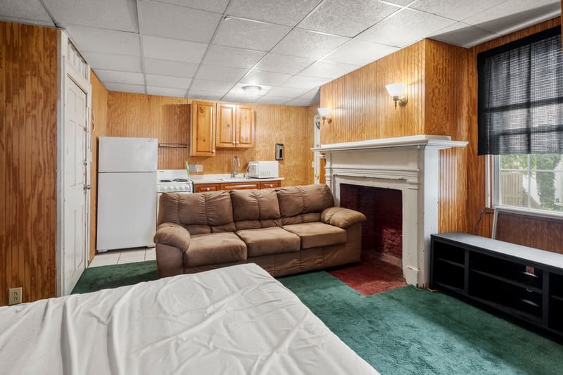 270 Bank Street, studio unit with fireplace