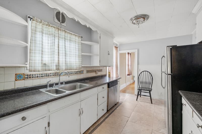 275 Bank Street, kitchen