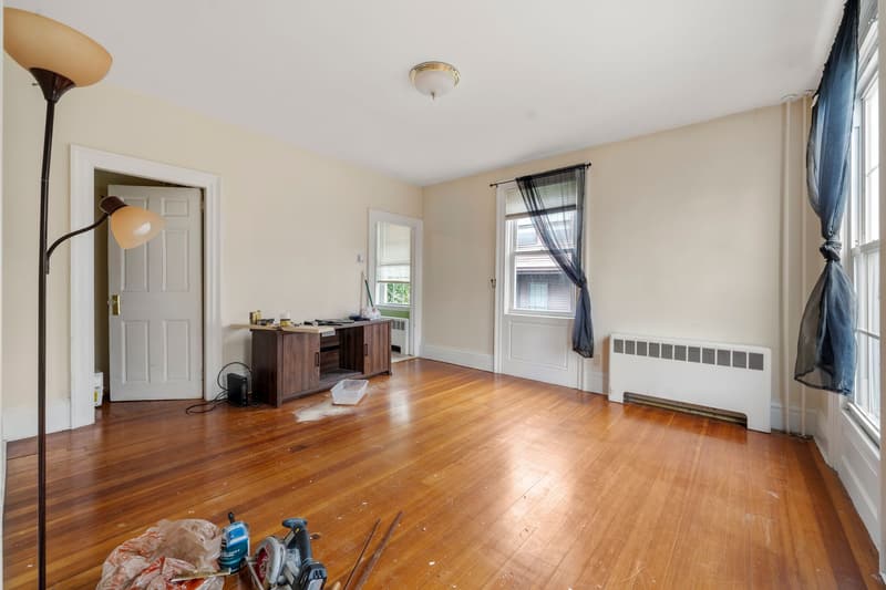 275 Bank Street, living room with hardwood floors