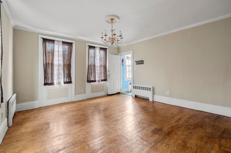 275 Bank Street, room with hardwood floors